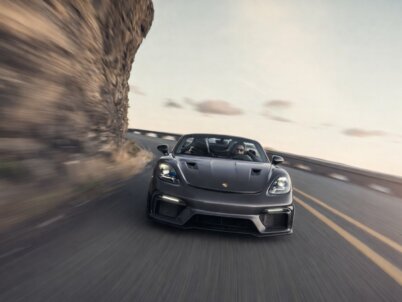 Porsche-718-Spyder-RS