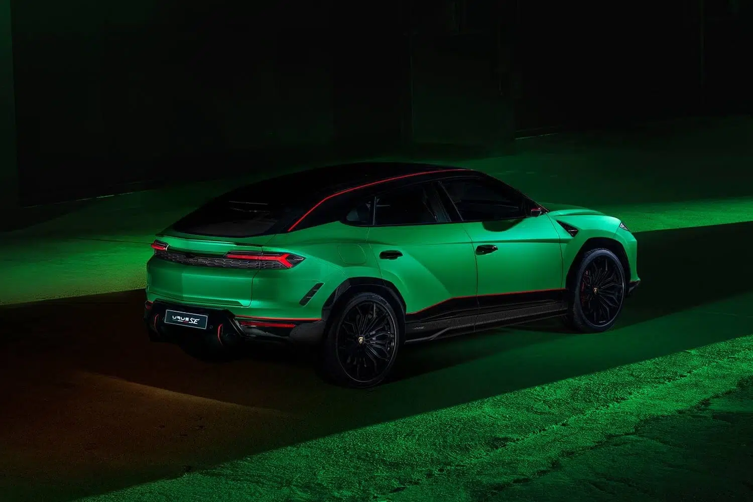 lamborghini-urus-se-tettonero