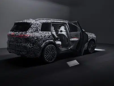 Audi-Q9