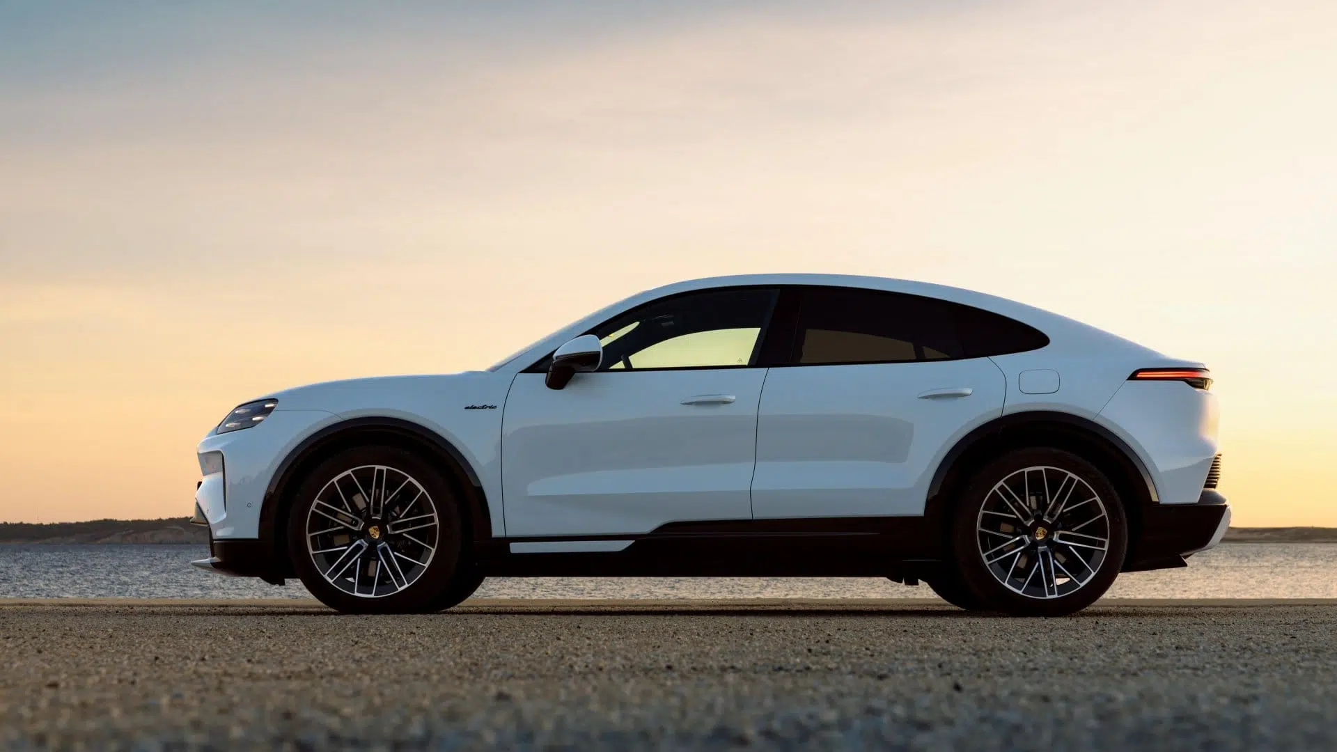 porsche-cayenne-electrique-coupe